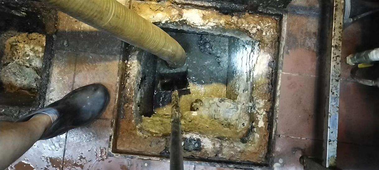 铁锋污水池清理一般都有毒气，怎么预防中毒呢？