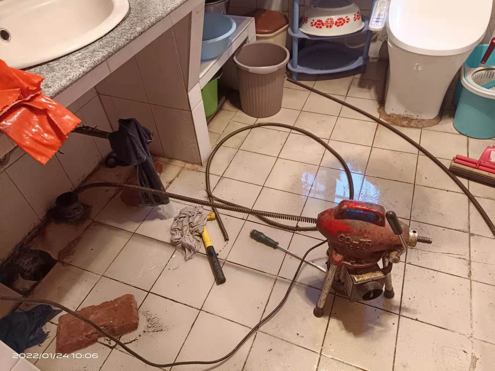 铁锋疏通厨房下水道，地漏疏通